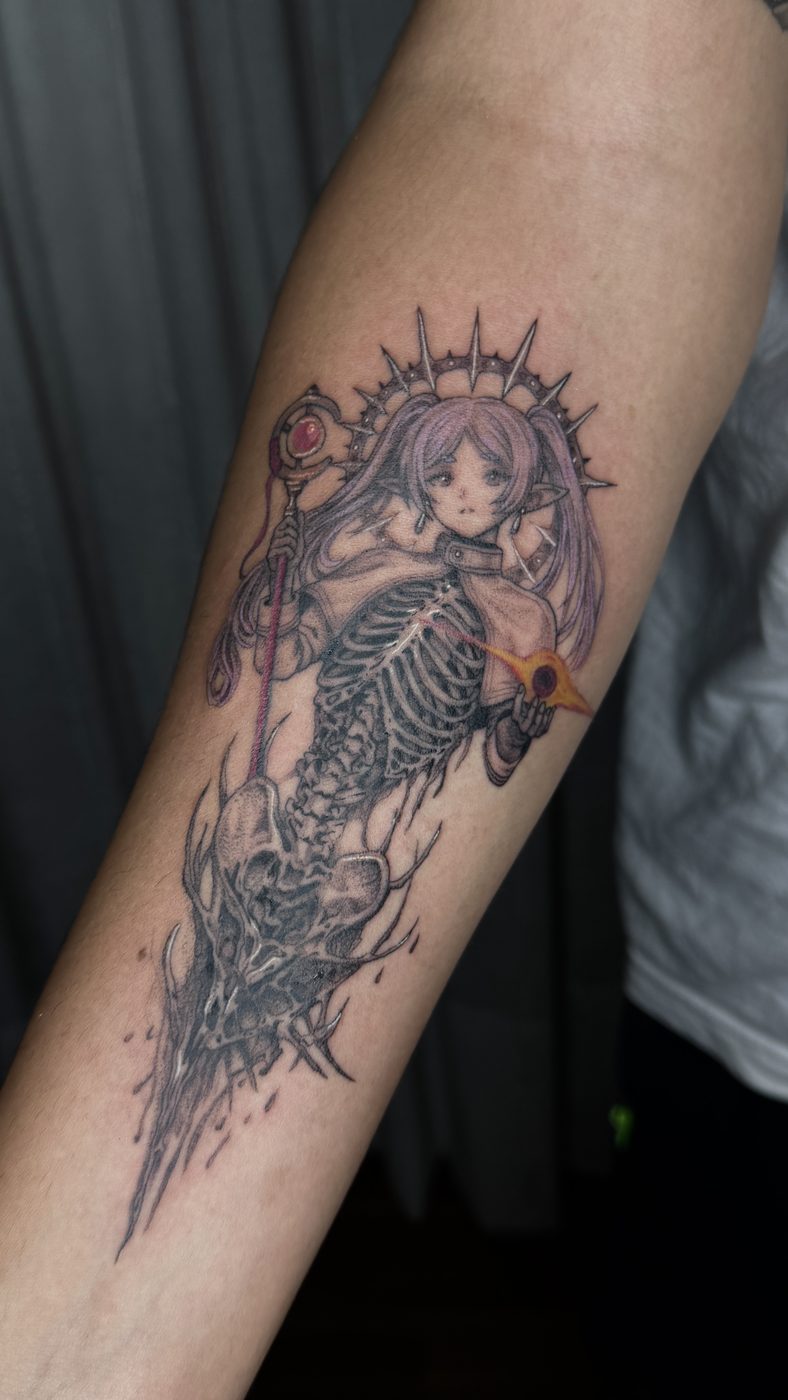 Tatuaje fantasy de segador en el antebrazo